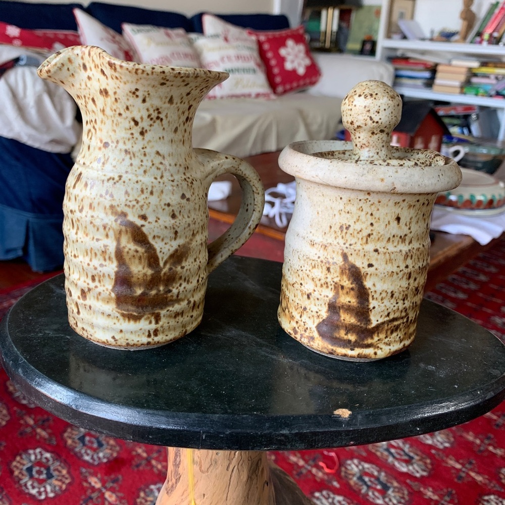 Pottery Cream and Sugar Set.
